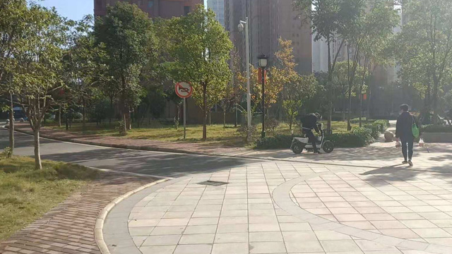 武漢保潔齊峰的商業(yè)物業(yè)保潔管理